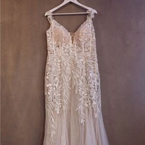 Keira White Mermaid Wedding Dress